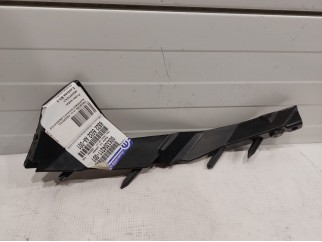 Fascia To Fender Bracket (Right)